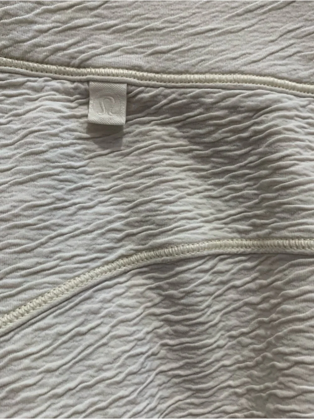 Lululemon Feel The Pleat crop athletic wear pants - Picture 7 of 8